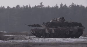 Assista: Tanques do Exército dos EUA atirando na Polônia