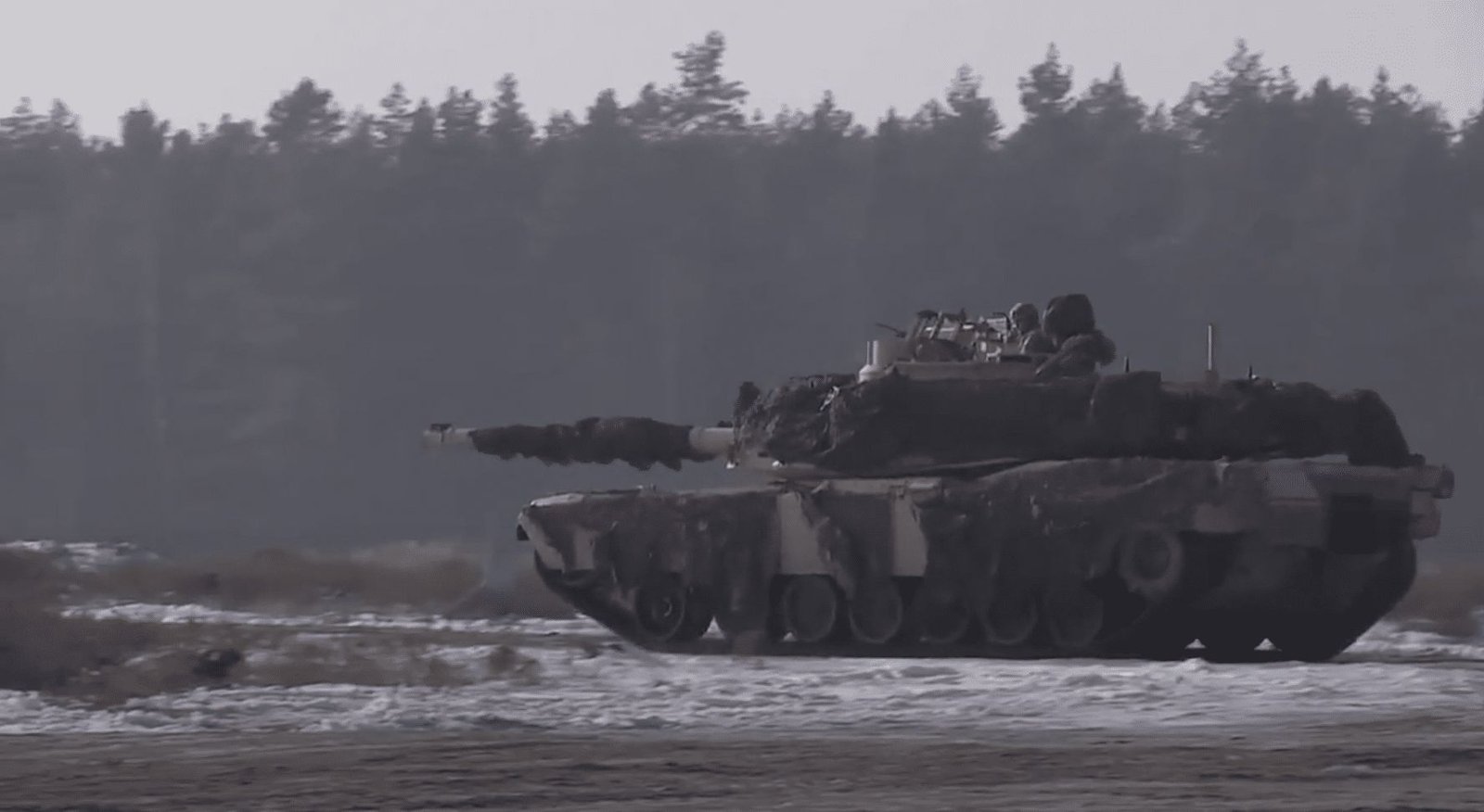Assista: Tanques do Exército dos EUA atirando na Polônia