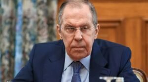 O ministro russo Sergei Lavrov alertou para o perigo crescente de uma terceira guerra mundial