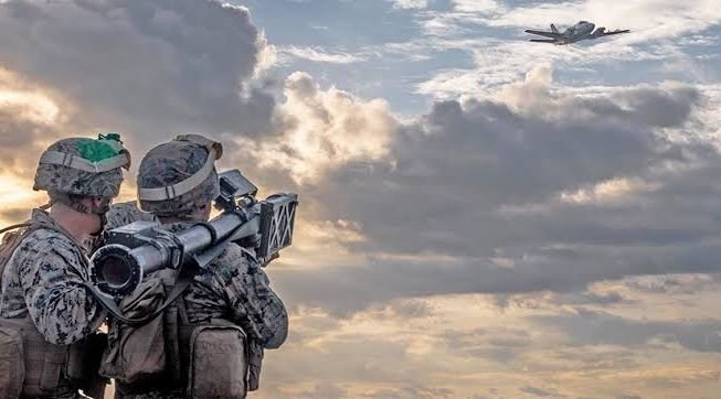 FIM-92 Stinger | Este míssil destruiu o russo Su-25. Vídeo