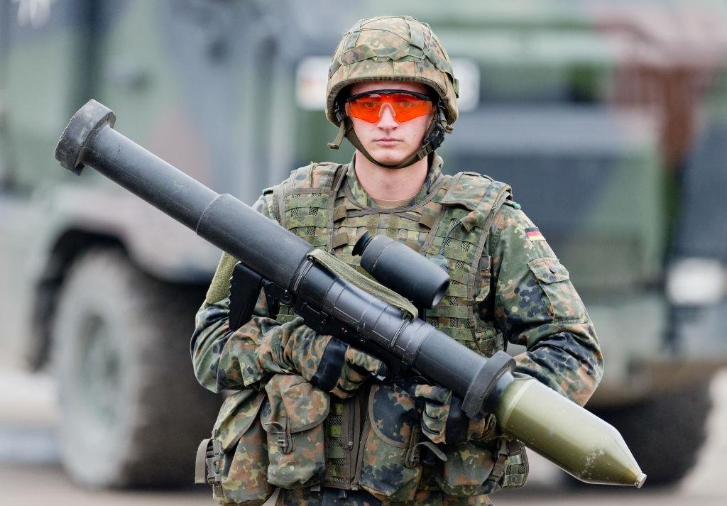 Panzerfaust 3 O moderno lançador de granadas perfurante de tanques da Alemanha