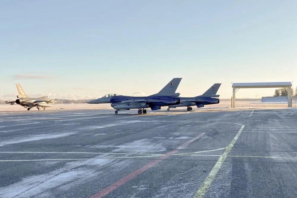 Rússia realiza exercícios militares simulando ataques com mísseis na Estônia